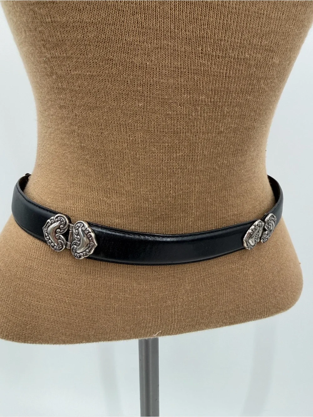 Fossil Black Leather Belt Size S Double Heart Scrollwork Buckle Western Y2K